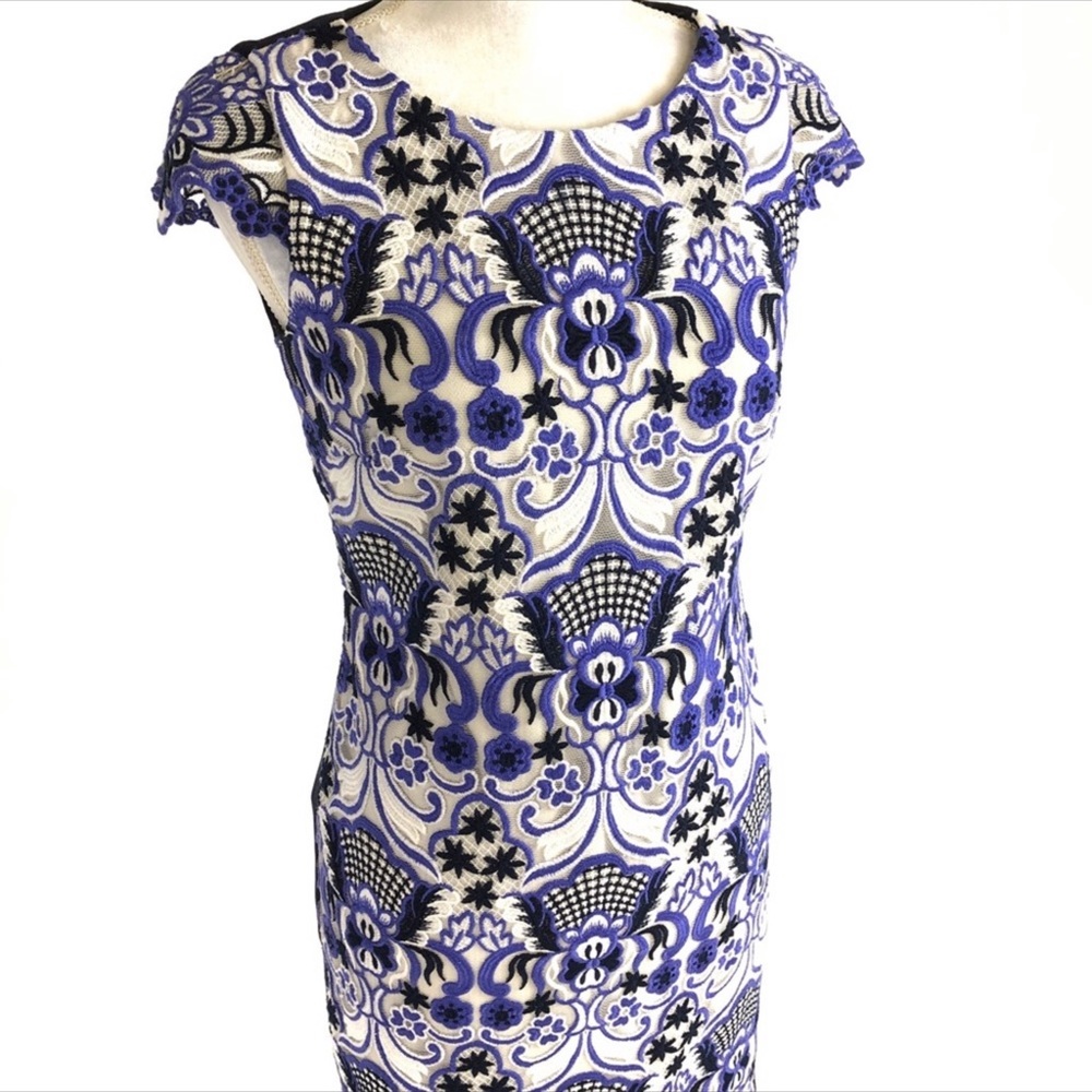 ANTONIO MELANI LACE OVERLAY SHIFT DRESS - Picture 4 of 10